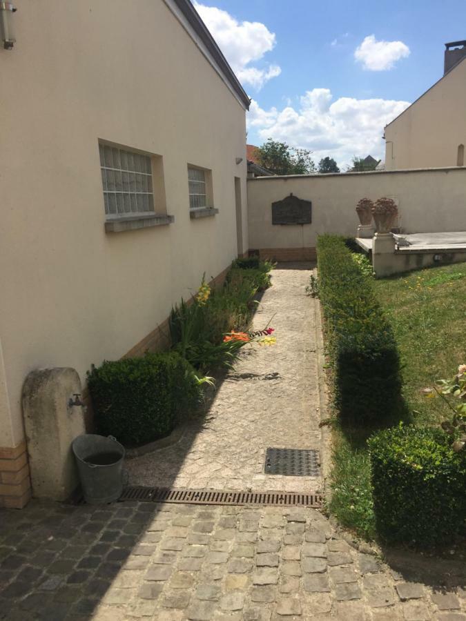 Rue De La Gare Villa Prouzel Exteriör bild